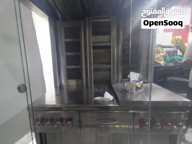 شاورما دبل للبيع مع كاونتر عصائر