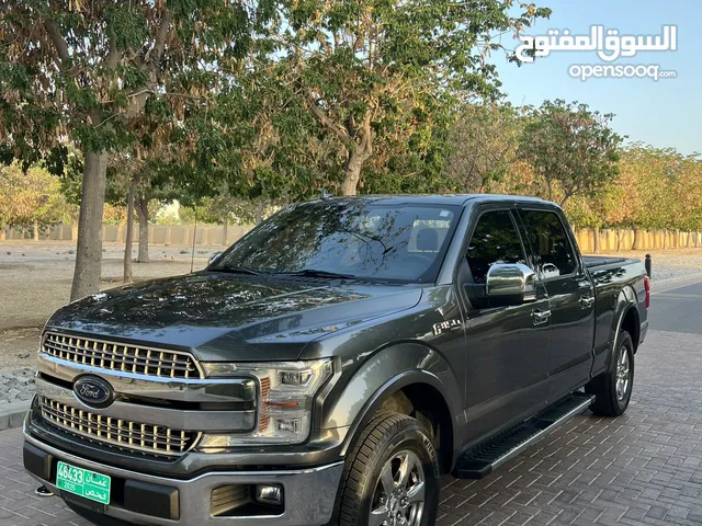 فورد 2018 F-150 لاريت 4x4 بانوراما وبدون خروج الايرباجات بحاله الوكالة شبة كلين تايتل