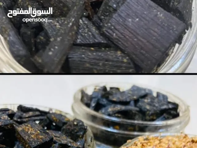 بخور وعود ذات روائح جميلة
