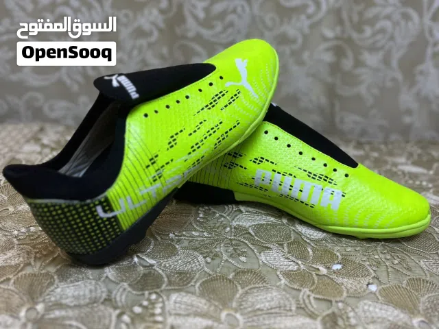 حذاء كرة قدم puma اصلي كسر زيرو لم يتم استخدامه غير لمرة واحده (قابل للتفاوض)