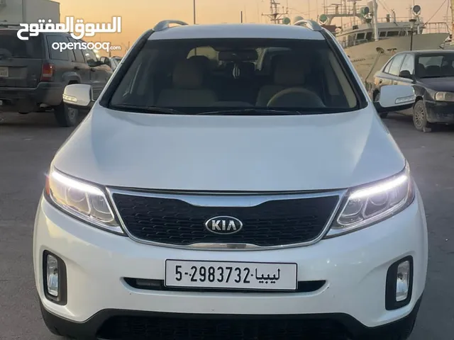 Used Kia Sorento in Tripoli