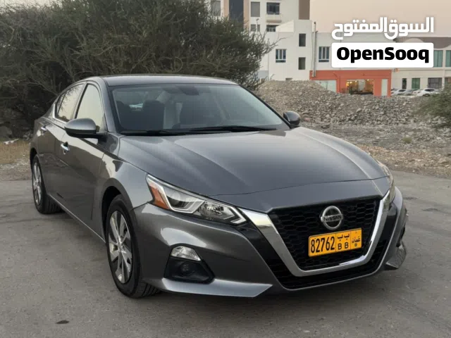 2019 نيسان التيما S