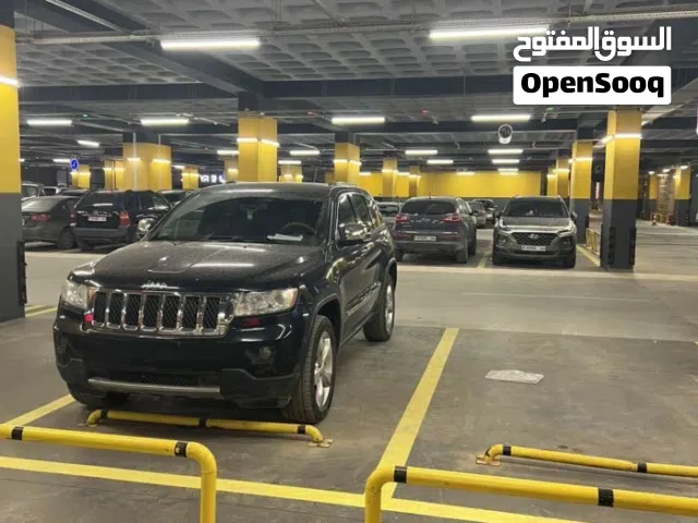 2012 جيب جراند شيروكى Limited