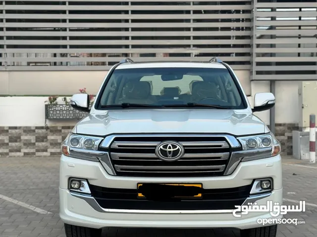 Used Toyota Land Cruiser in Muscat