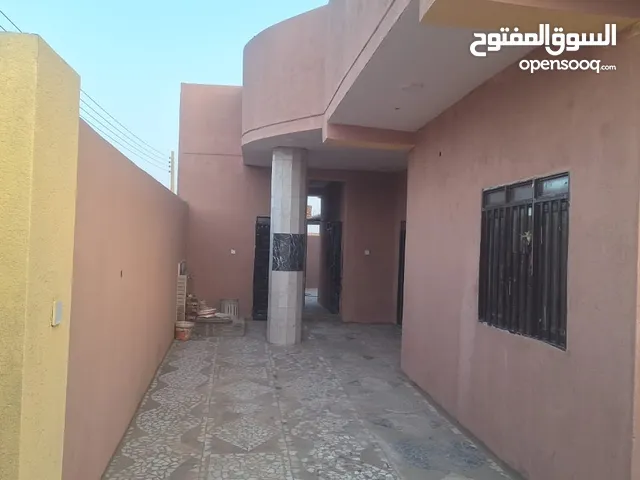 450 m2 5 Bedrooms Townhouse for Sale in River Nile Shendi