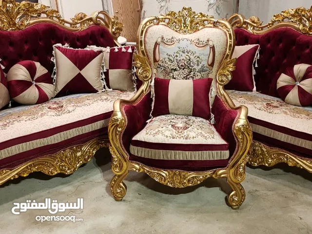غرف جلوس فخمة ذان احمر رومي جودة في التصميم ودهان عالي متاااانة