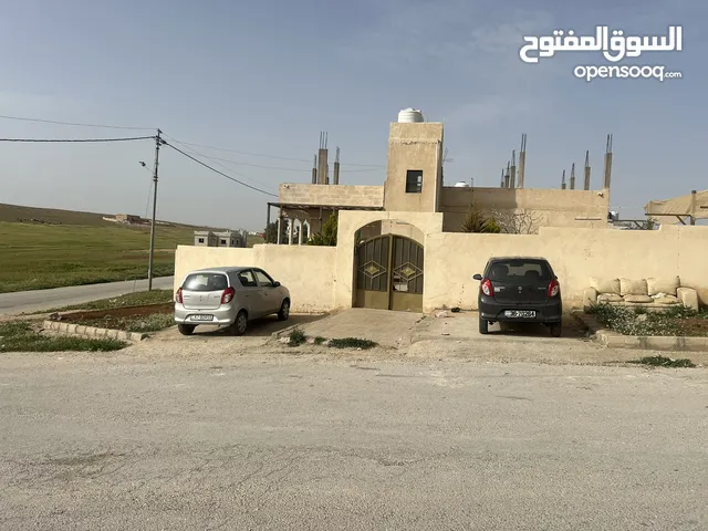 بيت مستقل للبيع في الذهيبة الغربيه مساحه البناء 250 متر