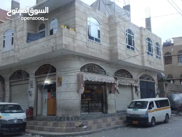 3 m2 More than 6 bedrooms Townhouse for Sale in Sana'a Moein District