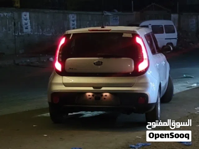 2015 كيا سول SX
