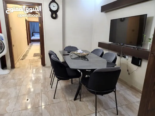 طاولة سفرة 6 كراسي للبيع بحالة الجديده