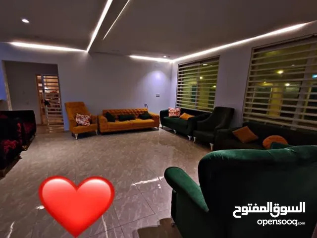 3 Bedrooms Chalet for Rent in Benghazi Sidi Khalifa