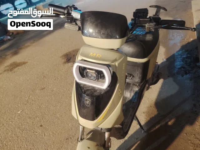 السلام عليكم دراجه شحنRs9 مستعمله قليل دراجه نضيفه وجديده ما صار هواي من اخذته وبل عافيه ع الياخذه