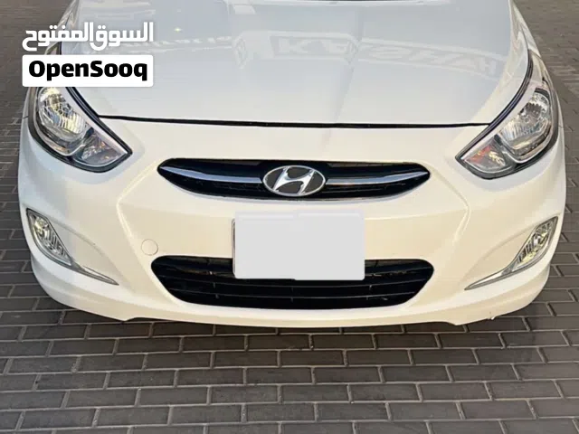 2017 هيونداي اكسنت GL