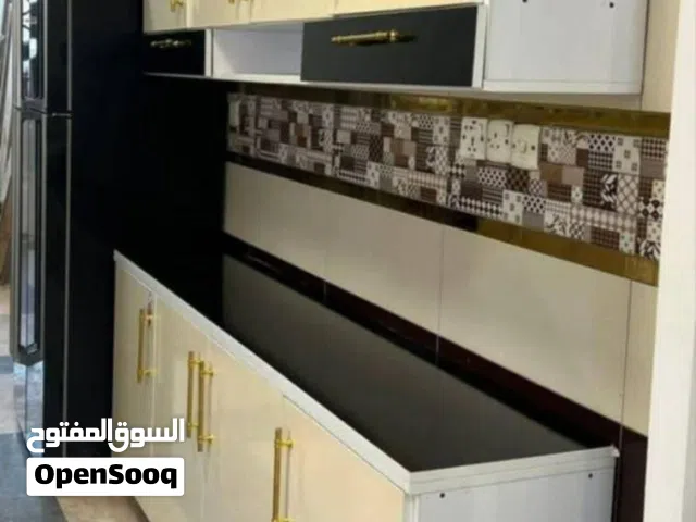 التفاصيل:النوع: كاونتر مطبخ (علوي وسفلي) جديد غير مستخدم.المادة: خشب MDF عالي الجودة ومقاوم.القياس:
