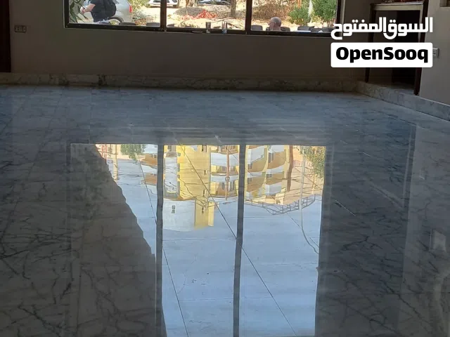 جلي وتلميع لبلاط والرخام