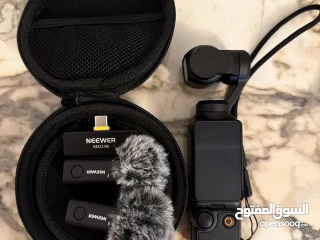 DJI Osmo Pocket 3 w/ NEEWER microphone (Creator Package)