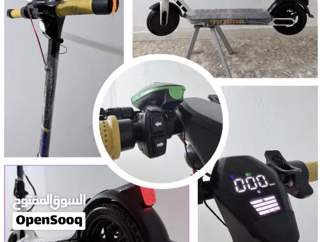 سكوتر كهربائي شبه جديد للبيع مع هدية شاحن جديد مجاناً