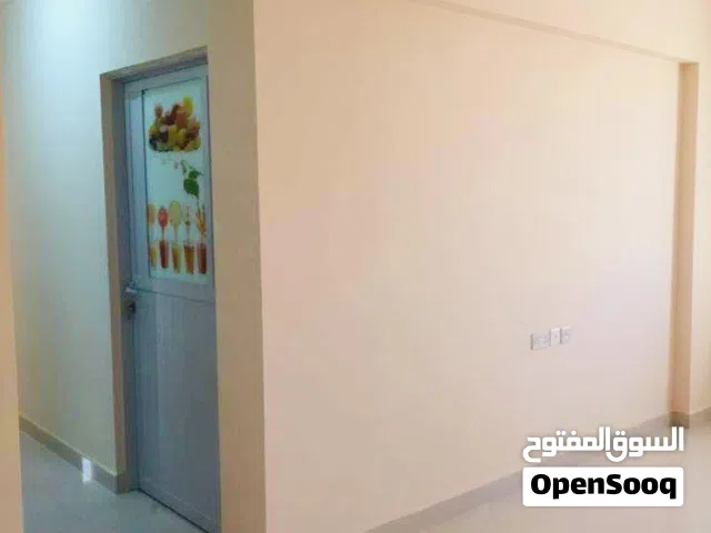 شقة للايجار في المعبيلة خلف نيستو/ flat for rent in mabila behind Nesto