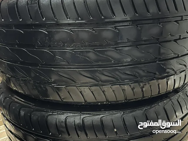 يتوفر جميع مقاسات تواير نضيفه لجميع السيارات نشاء الله