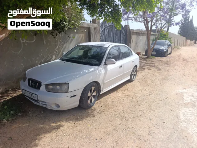 2002 هيونداي افانتي Standard