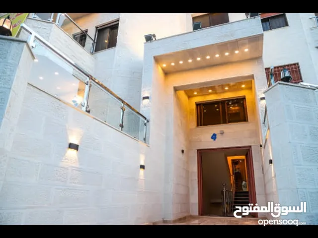 170 m2 3 Bedrooms Apartments for Sale in Amman Jabal Al Hussain