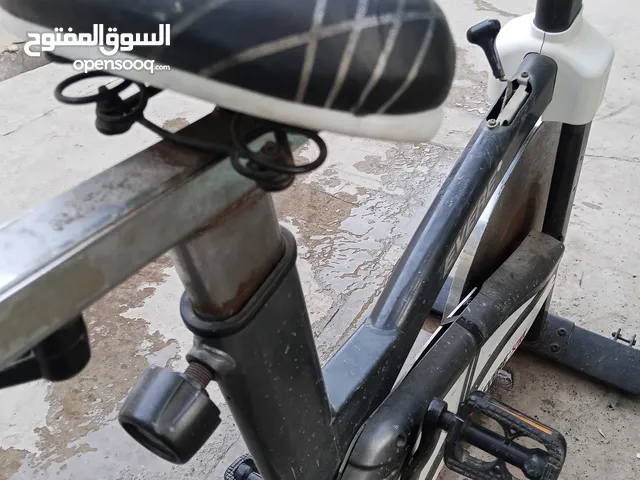 بايسكل رياضه ثابت بحالة جيدة جداً نوعيه اوربي كلش قوية