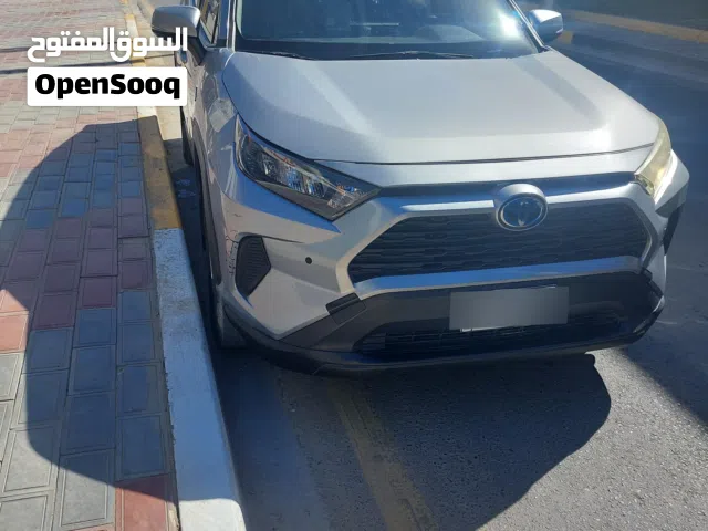 2021 تويوتا راف فور LE