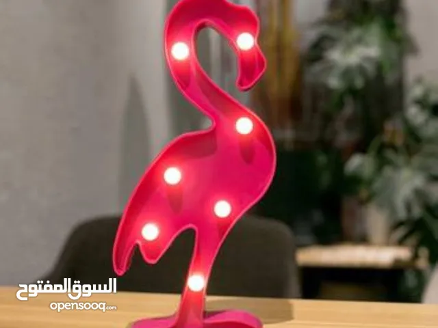 ديكورات حائط وإضاءة