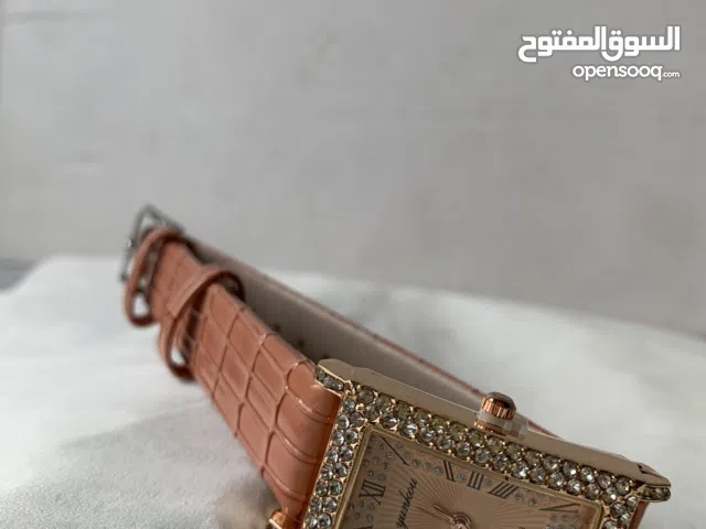 ساعات نسائية