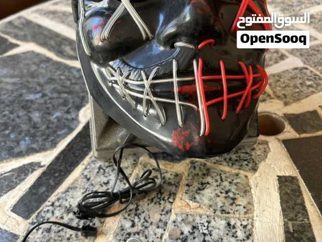 قناع ضي مختلف الأضواء