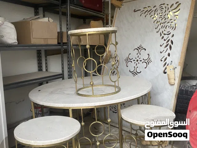 للبيع طاولة نظيفة