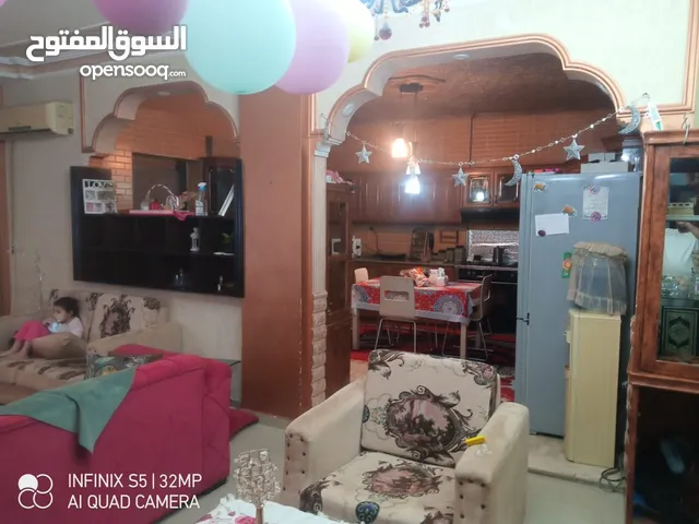 200m2 4 Bedrooms Apartments for Sale in Zarqa Al Zarqa Al Jadeedeh