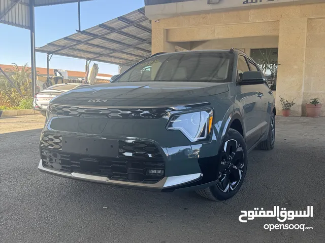 سيارات حديثة للإيجار كهربا وهايبرد وبنزين للإيجار اليومي ، اسبوعي ،وشهري