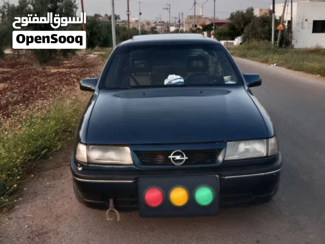 1990 أوبل فيكترا