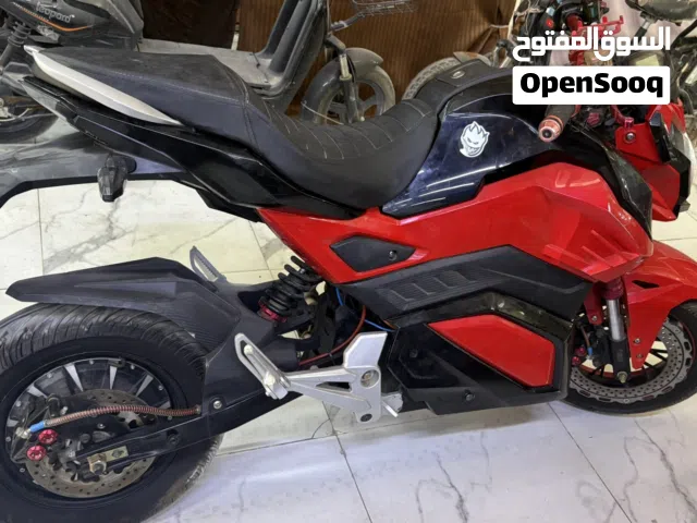 سكوتر كبير للبيع