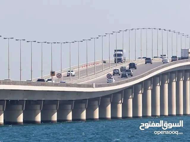 مناديب توصيل طلبات أشخاص عوائل إلى دول مجلس التعاون الخليجي