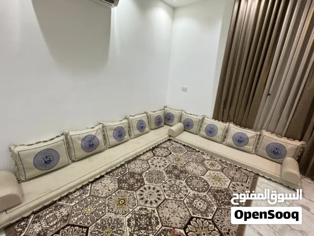 للبيع جلسه وزوالي مستخدمات 4 شهور فقط