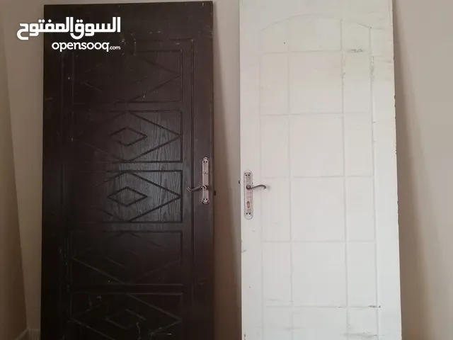 أبواب خشب للبيع