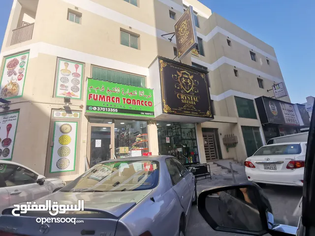 flat and Shop for rent Central Manama near Bab Al Bahrain