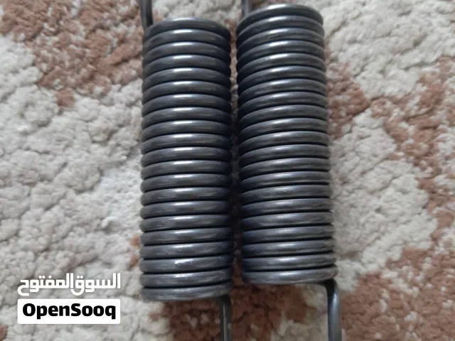 مجموعة من زنبركات التعليق للغسالات جديد سعر 15 دينار