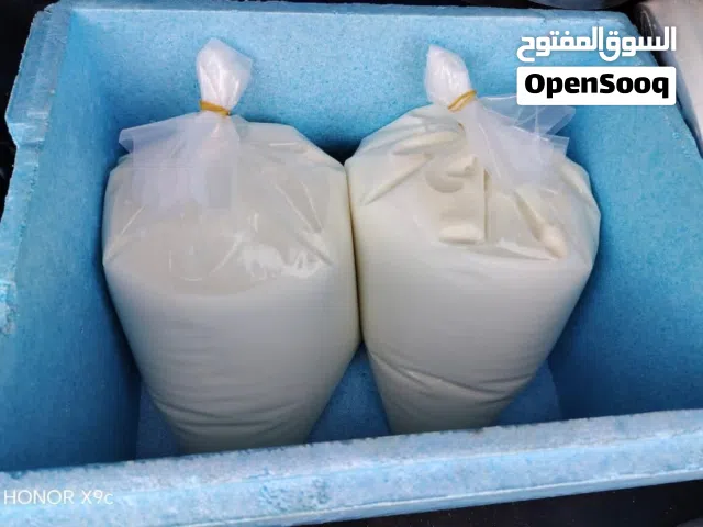 عرض خاص حليب بقر طازج فرش  بشكل يومي عمان /سحاب /العبدليه يوجد خدمه توصيل للكميات سعر الكيلو  نص