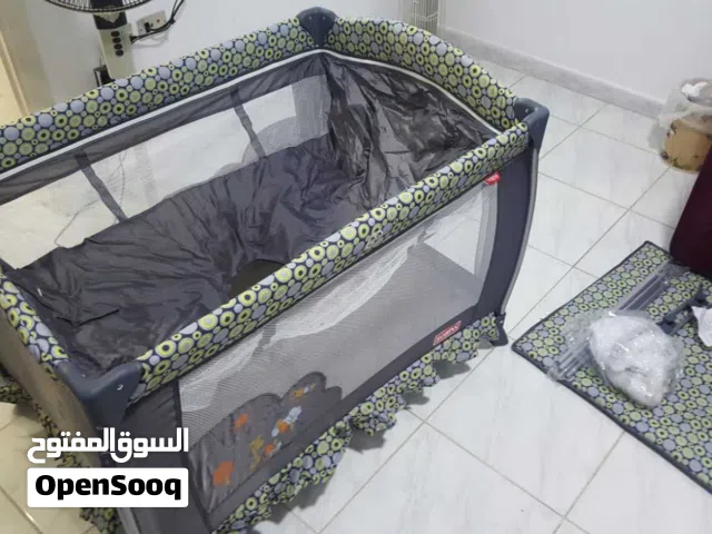 سرير اطفال للبيع