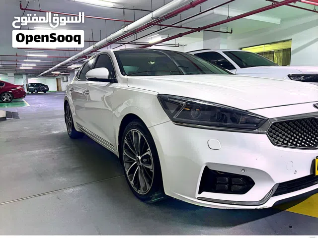 2020 Kia Cadenza Standard
