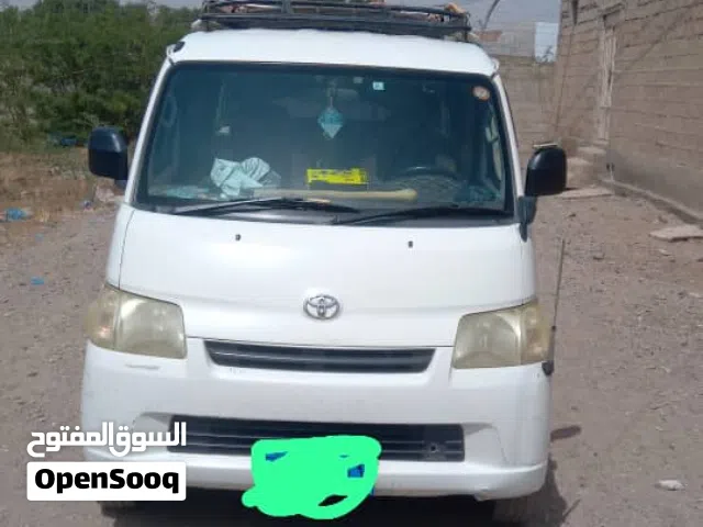 2011 تويوتا 4 رونر SR5