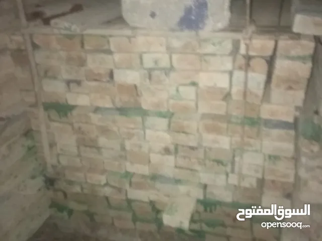 نشتري خشب طوبار جكات ملازم زوايا جميع انواع معدات البناء