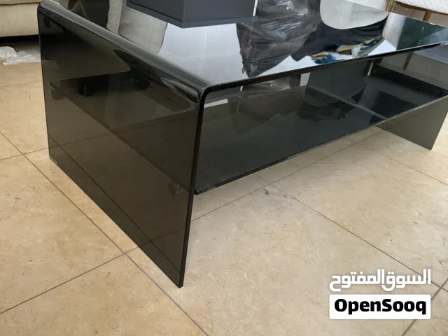 طاولة زجاجية /glass table