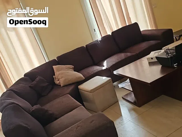 كنب صاله جلوس بحالة نظيف جداً