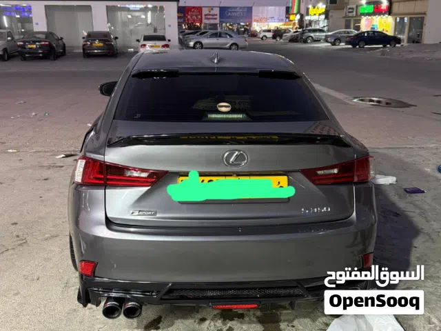 لكزس is f sport ديفريشن موتر ف قمة نظافة