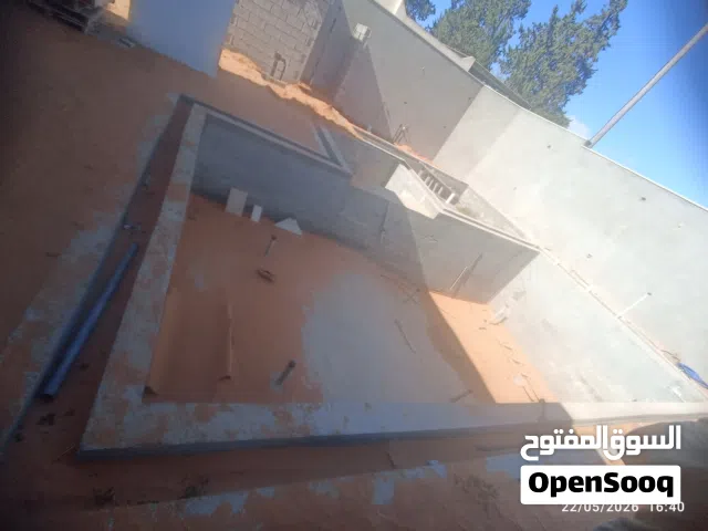 مقاول مصري داخل طرابلس