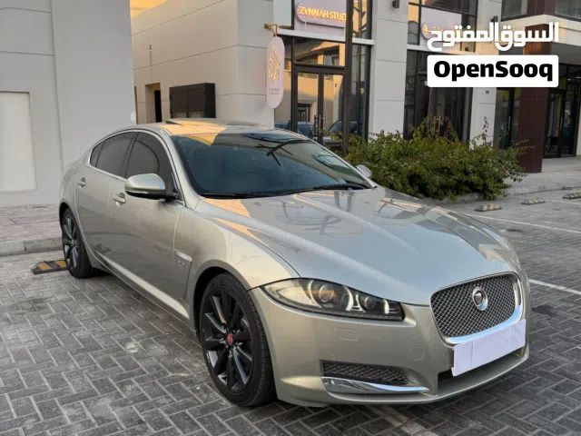 2014 Jaguar XF Luxury